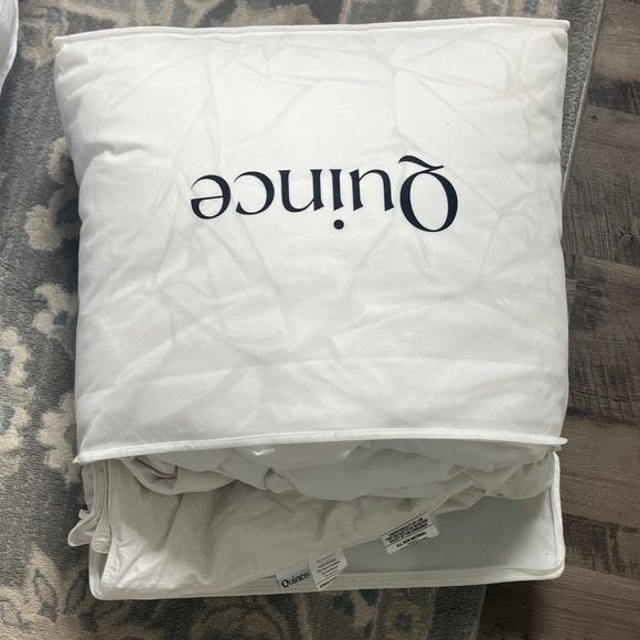 Quince Lightweight Premium Down Comforter - White
King/Cal King - Picture 7 of 9